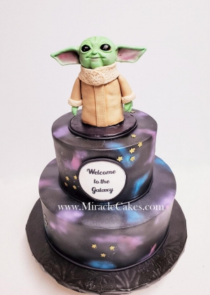 Baby Yoda baby shower cake