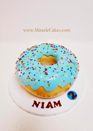Donut cake-blue