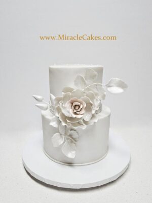 Simple white wedding cake